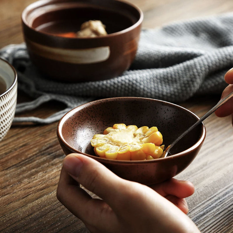 Japanese ceramic bowl with lid