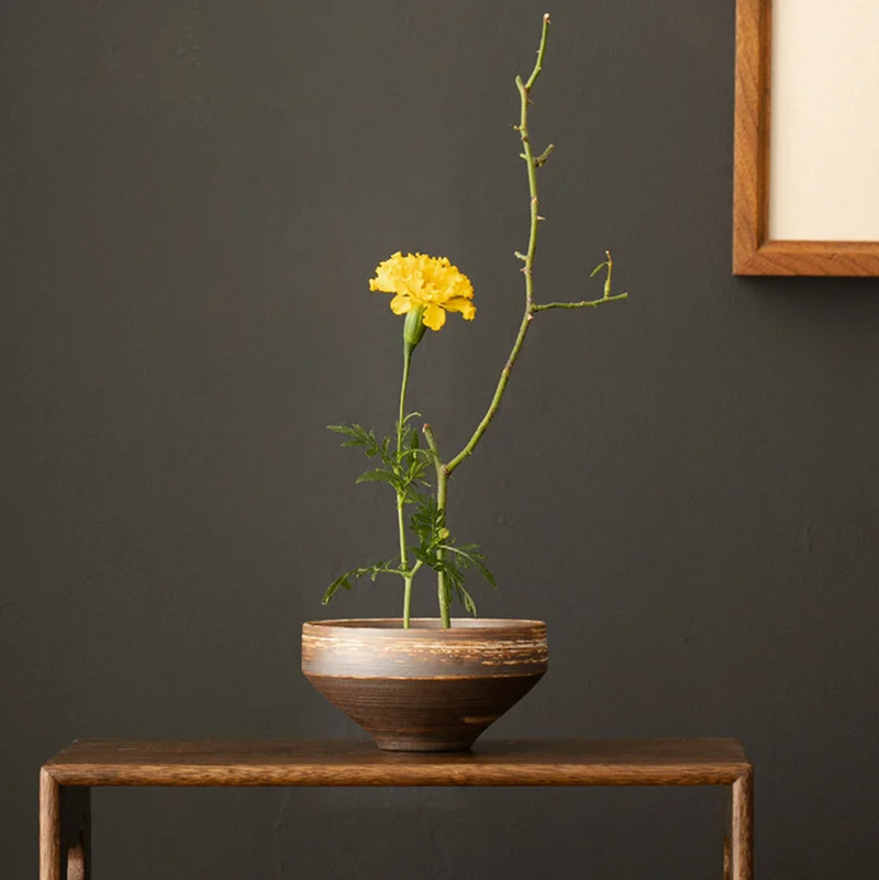 Ikebana ceramic vase