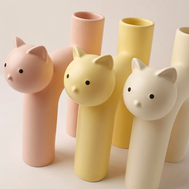 Japanese cat vase