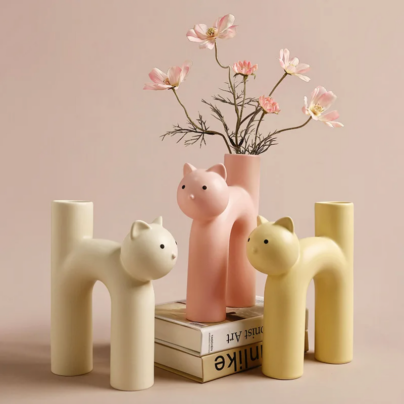 Japanese cat vase