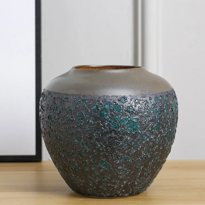 Japanese vase retro style