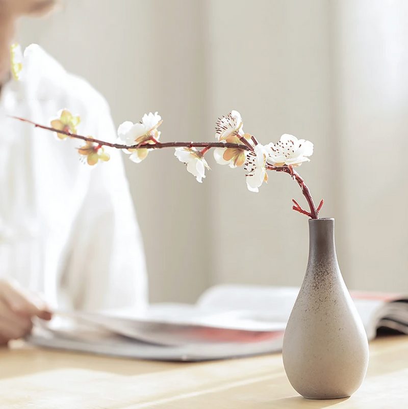 Small Japanese vase zen