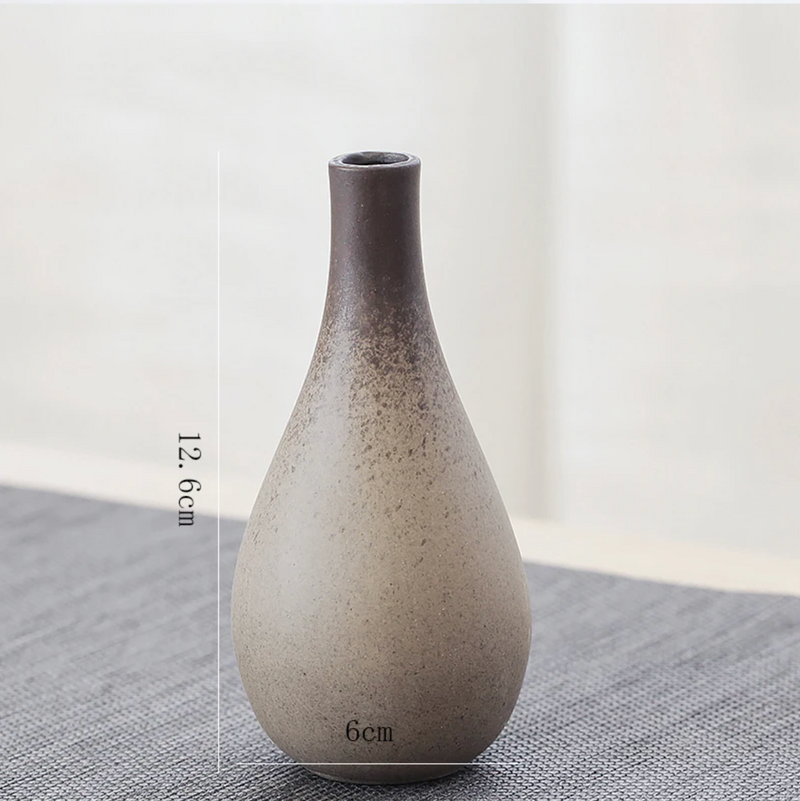 Small Japanese vase zen