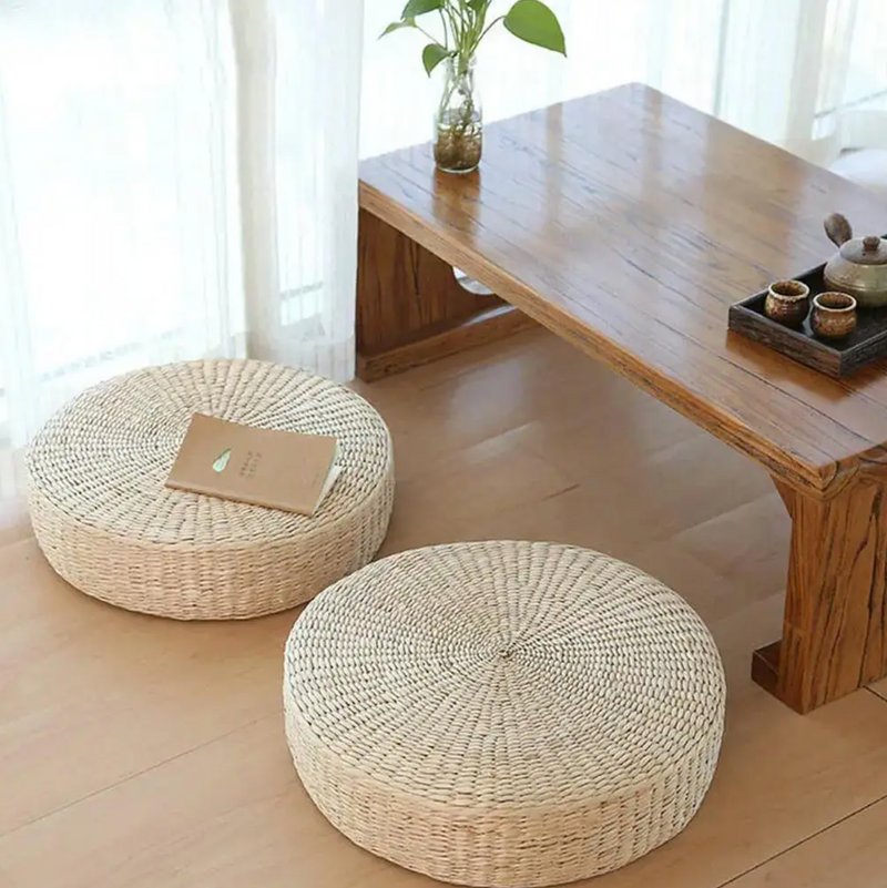 Round Japanese Futon in woven straw