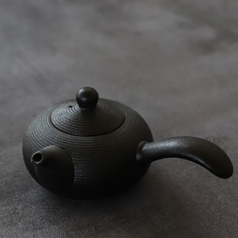 Japanese teapot kyusu black