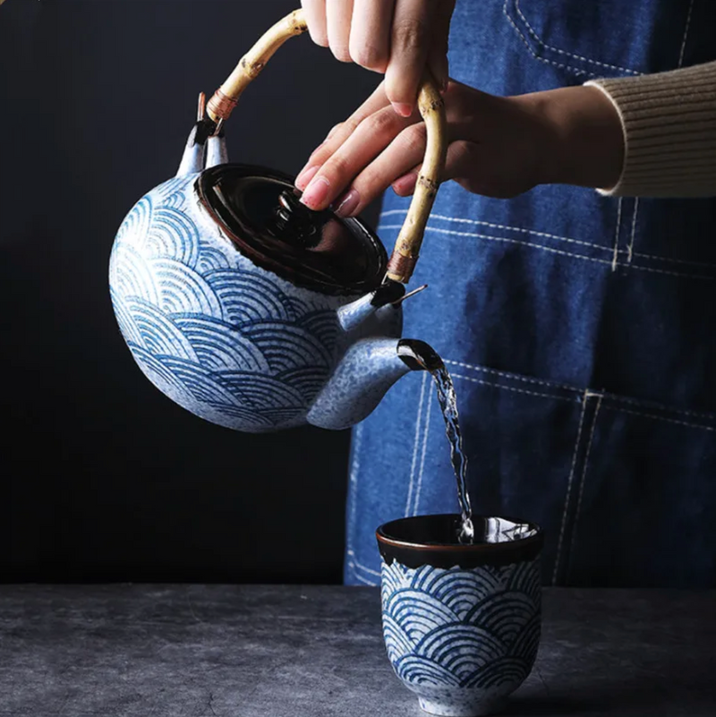 Japanese vague teapot