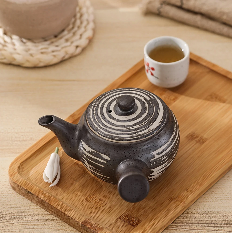 Japanese teapot kyusu black and white