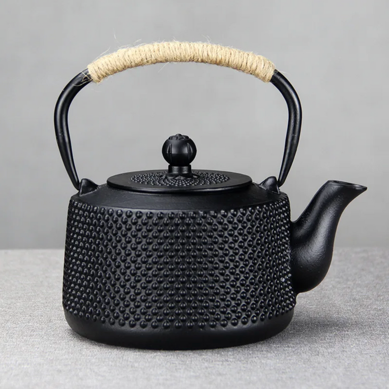 Japanese teapot in round cast iron