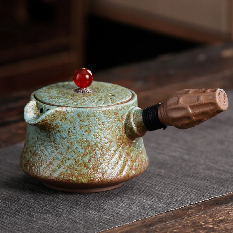 Japanese teapot kyusu retro style