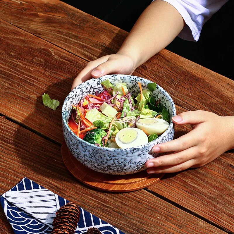 Japanese bowl with lid