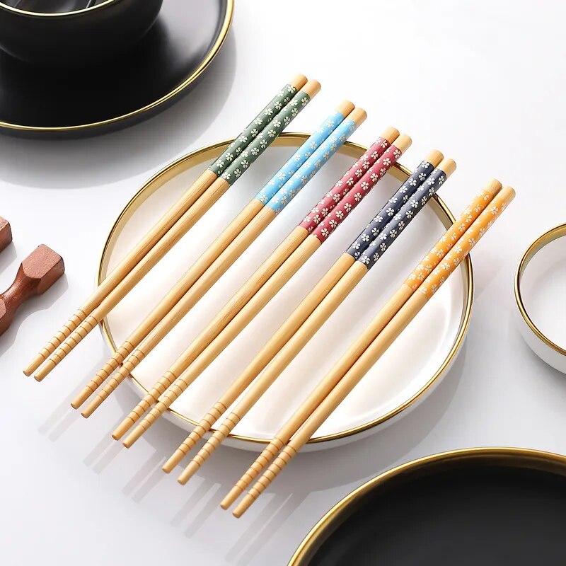 Japanese flowered wooden chopsticks (set of 5)