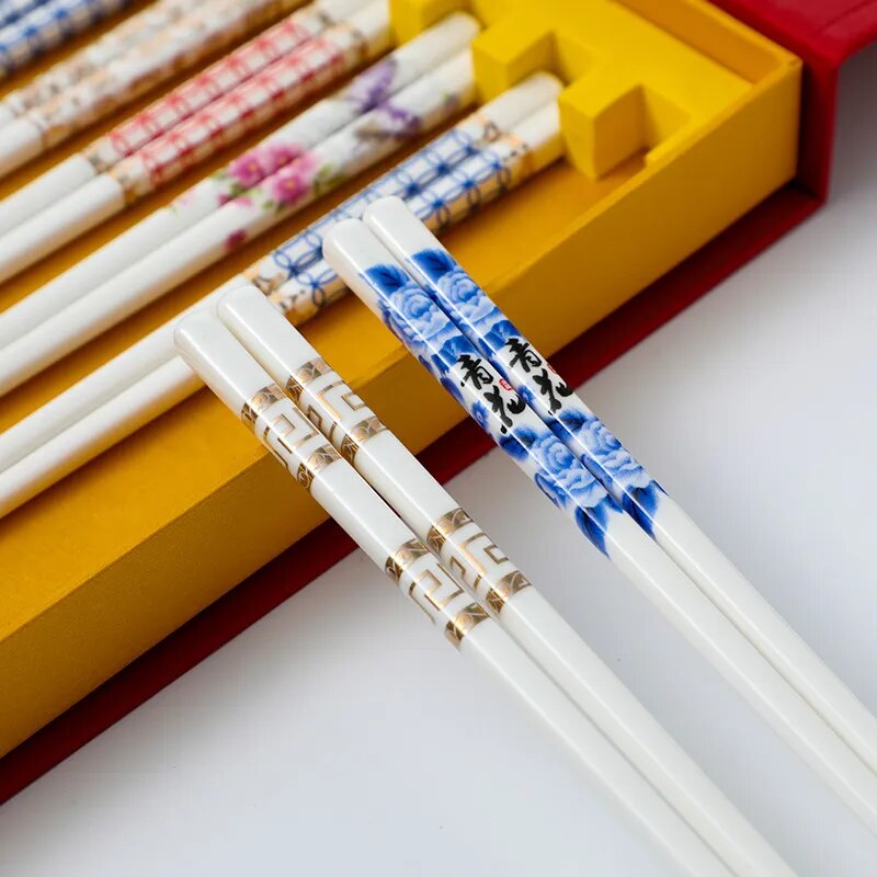 White Japanese chopsticks (set of 5)